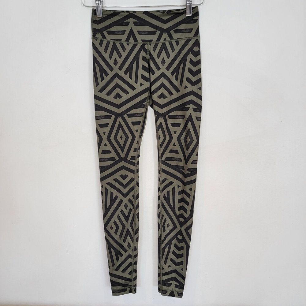 Lululemon  Wunder Under Pant Luxtreme Chevron Shuffle Fatigue Greene Black 4
